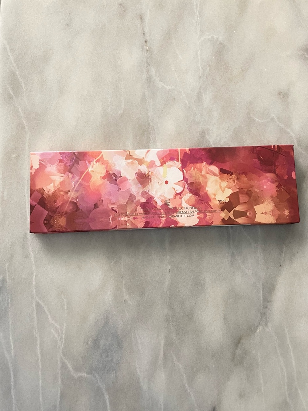 Laura Geller Blushing Beauty 12 Eyeshadows, 1 Highlighter & 1 Blush Palette - Picture 3 of 7